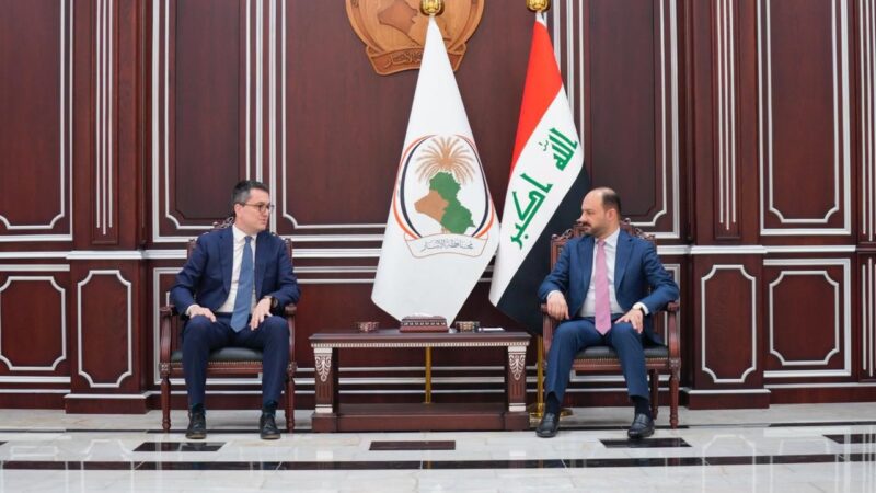 محافظ الأنبار يبحث مع وفد السفارة الفرنسية التعاون الثنائي  وفرص الاستثمار