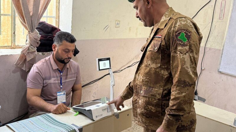 مفوضية الانتخابات تعلن نسبة المشاركة 82 بالمئة والأنبار أكثر من 75 بالمئة