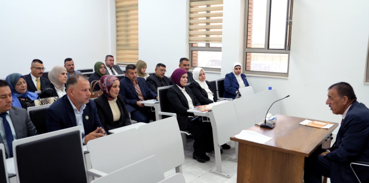 المعهد القضائي يطلق دورة متخصصة للموظفين