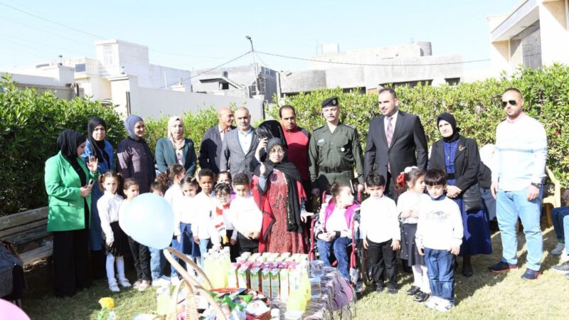 شرطة الأنبار تحتفي بالأيتام وذوي الاحتياجات في يوم الطفل العالمي