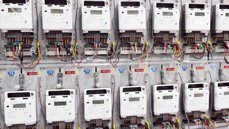 الأنبار تتصدر المحافظات باستخدام عداد الكهرباء الذكي