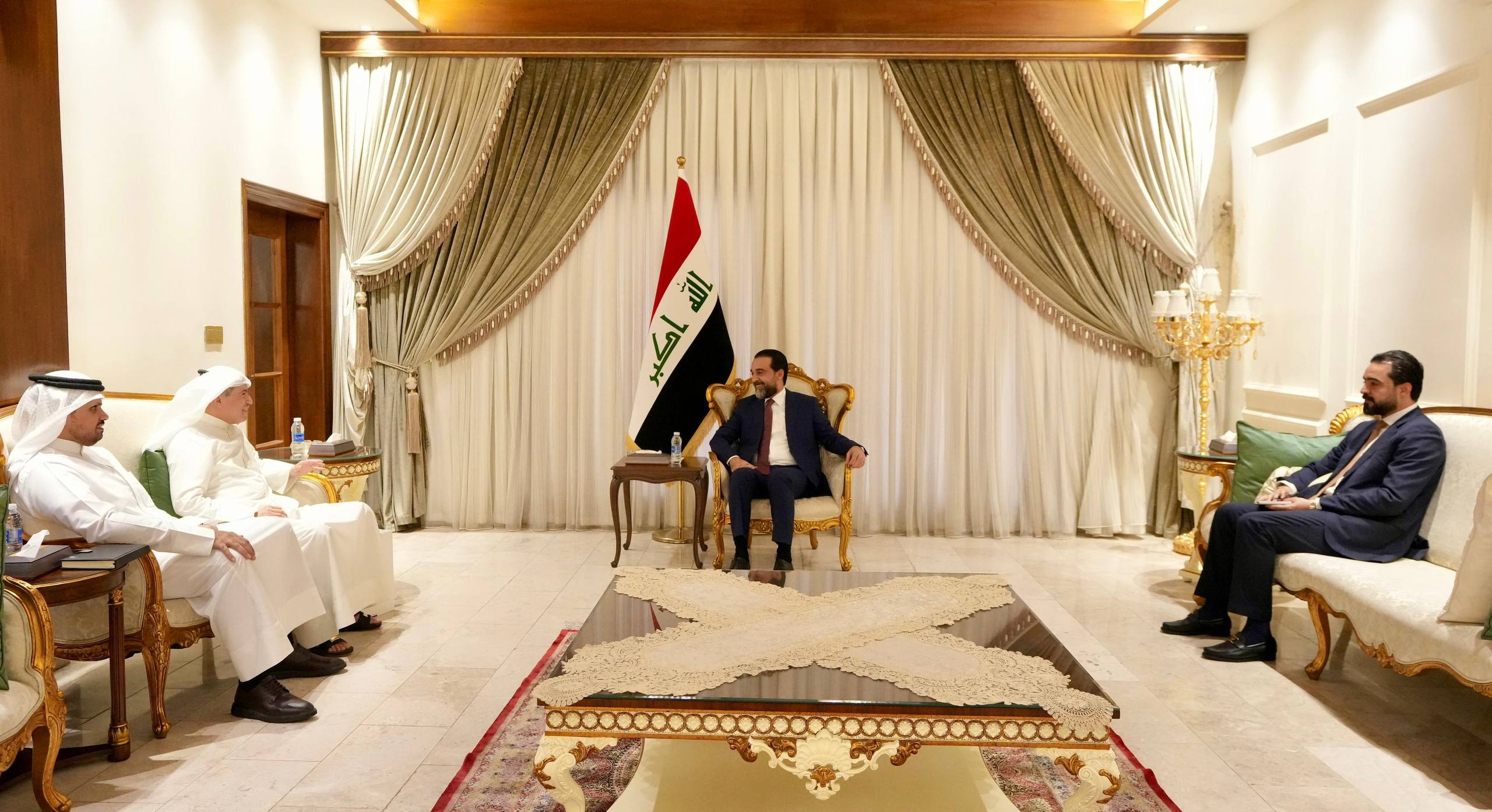 الرئيس الحلبوسي يستقبل سفيرَ دولة الكويت ويبحث معه العلاقات والتعاون بين البلدين الشقيقين