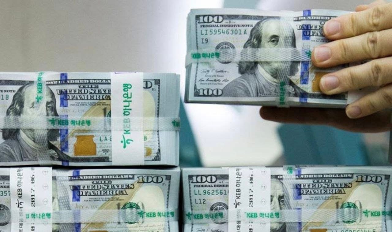 ما علاقة 2026 بارتفاع سعر صرف الدولار في العراق؟ خبير اقتصادي يوضح