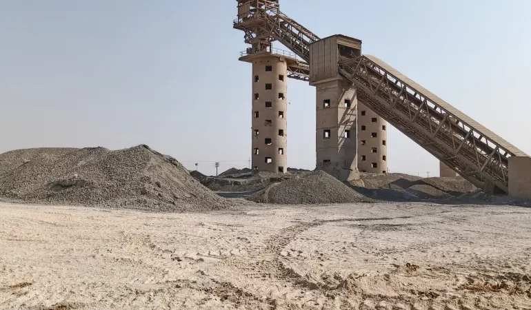 الأنبار تطلق أكبر مشروع استثماري لمعمل أسمنت الرمادي بطاقة إنتاجية مليون طن سنوياً
